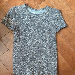 American Eagle Leopard Print T-Shirt(size XS)